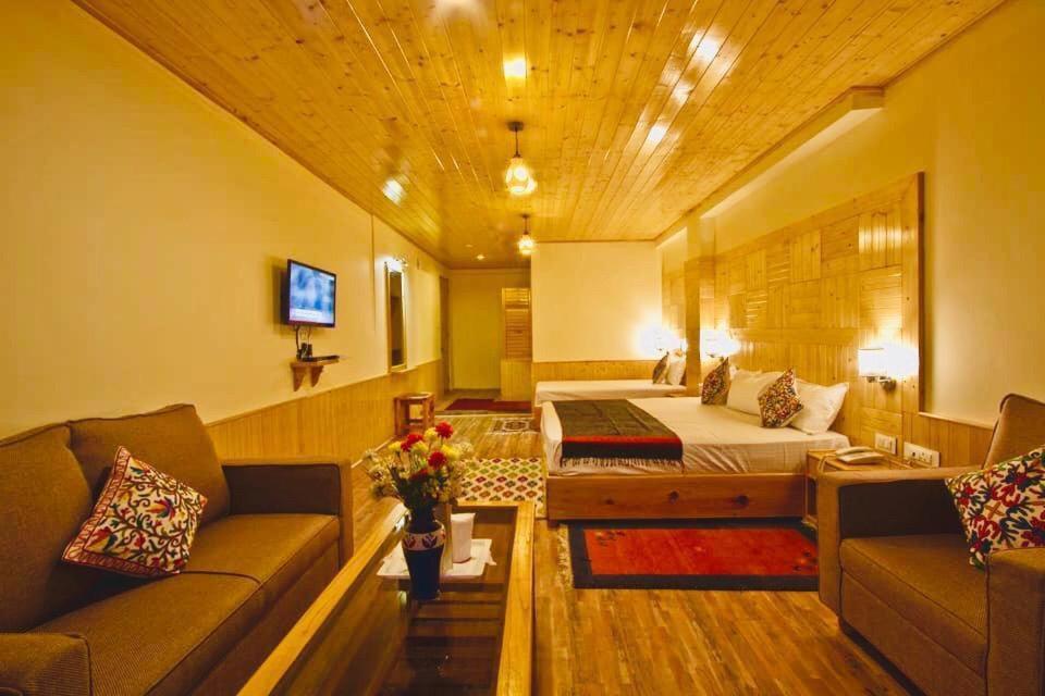 Hotel Vyas Vatika Manāli Exterior foto