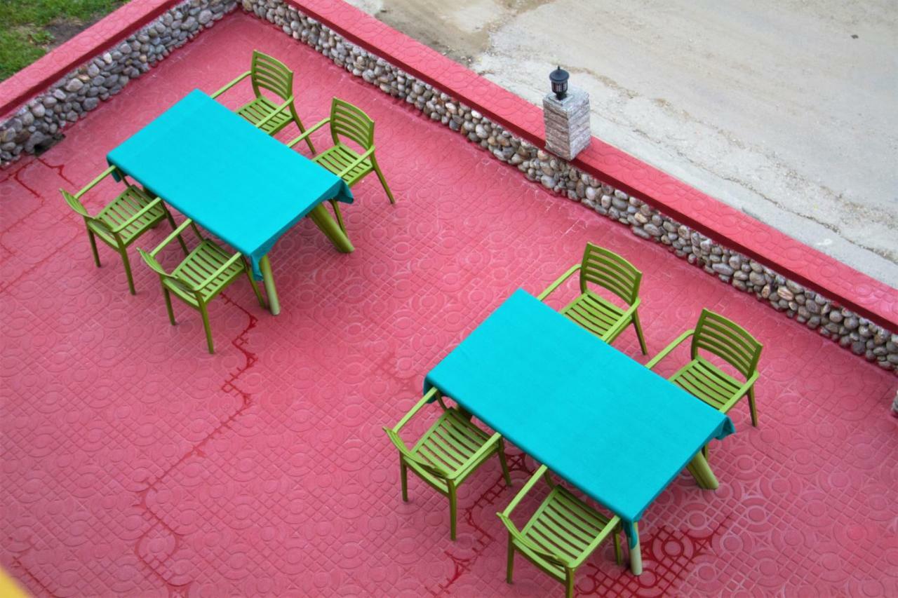 Hotel Vyas Vatika Manāli Exterior foto